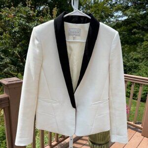 Beautiful White Sandro Blazer with Black Lapels - Used